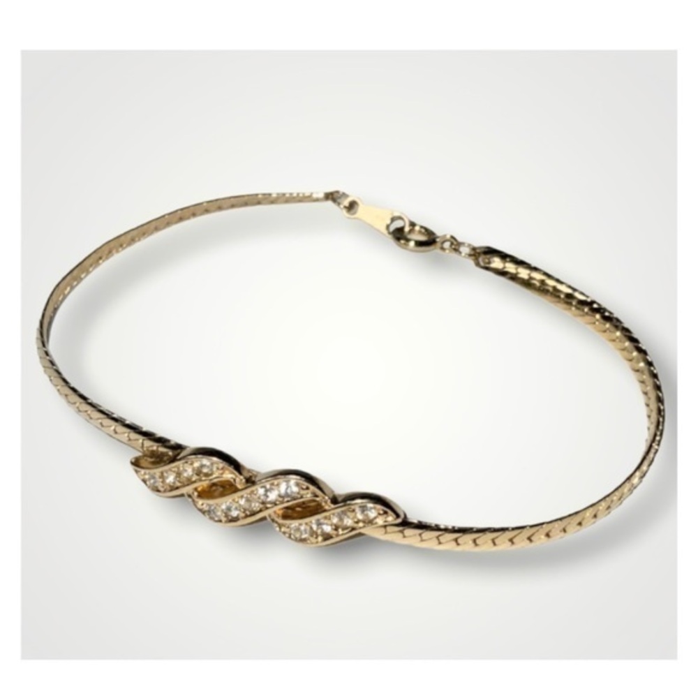 Avon Vintage Gold Herringbone 7” Bracelet With CZ’s  In Box